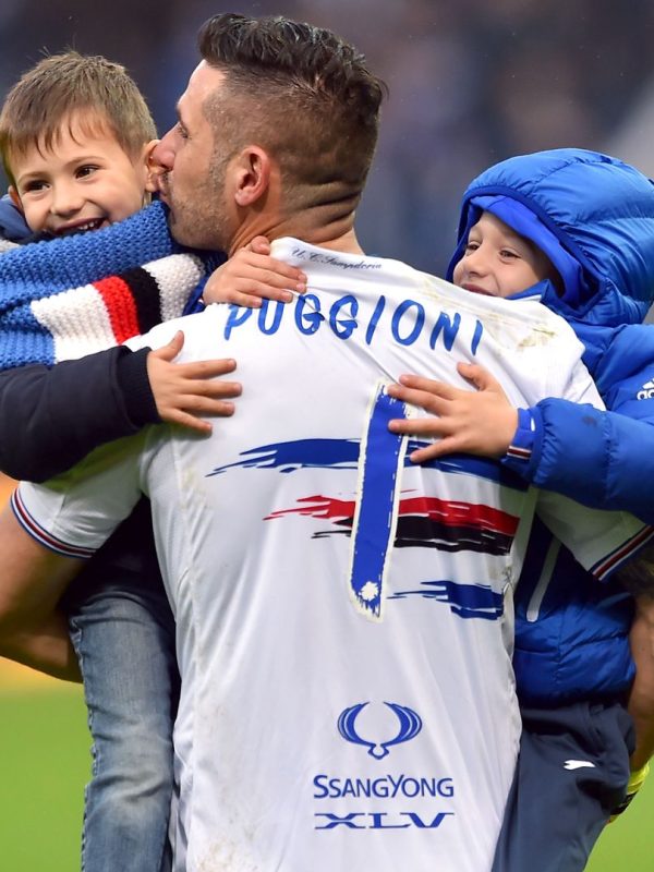 Genova, 20/11/2016
Serie A/Sampdoria-Sassuolo
Christian Puggioni - Esultanza finale con figli