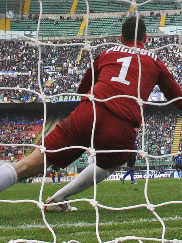 Inter Milan Swedish forward Zlatan Ibrahimovic shoots and scores on a penalty past Reggina goalkeeper Christian Puggioni during their Serie A soccer match at the San Siro stadium in Milan, Italy, Sunday, March 22, 2009. (AP Photo/Luca Bruno)